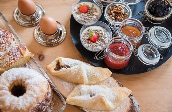 Frühstückskorb am Obermoarhof in Brixen - Südtirol